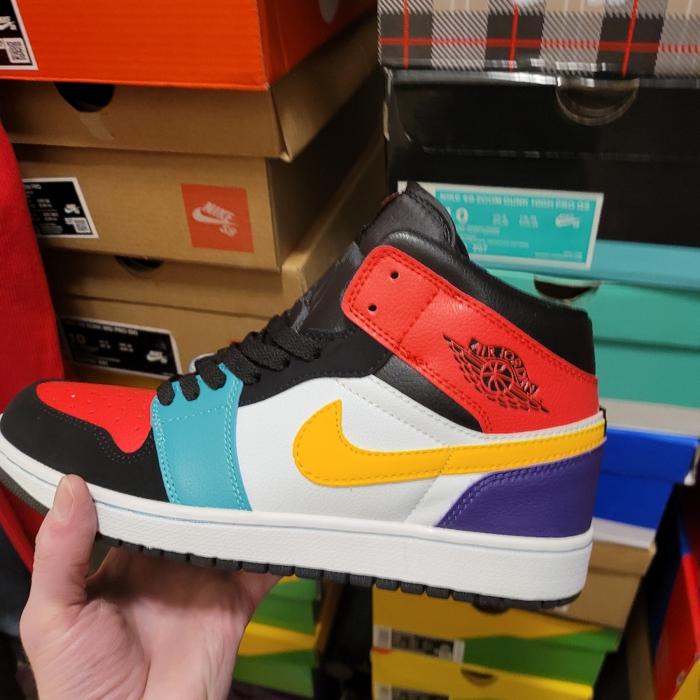 Air Jordan 1 mid multicolor 554724-125